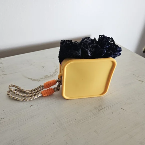 3 Peice VS Panty Set With Zip Up Pouch - Picture 5 of 6